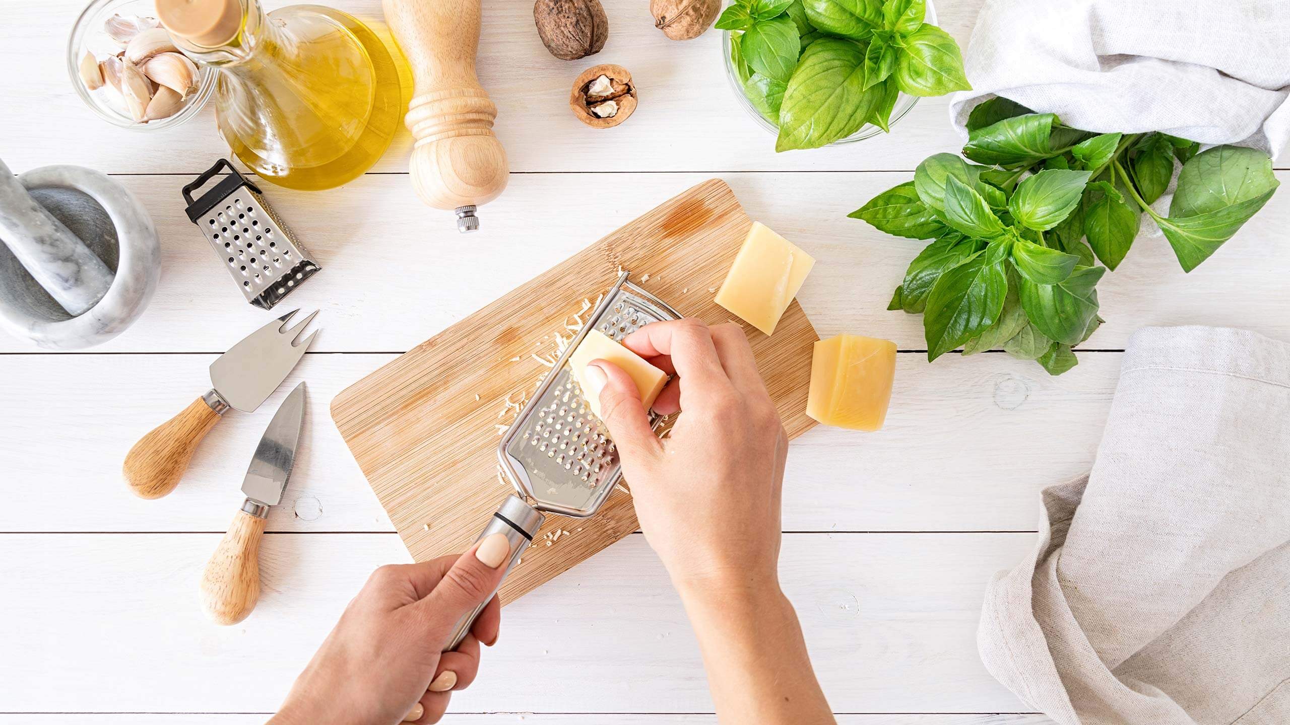 pesto basil cheese cooking sauce food grate italian healthy fresh green step by step vegetarian